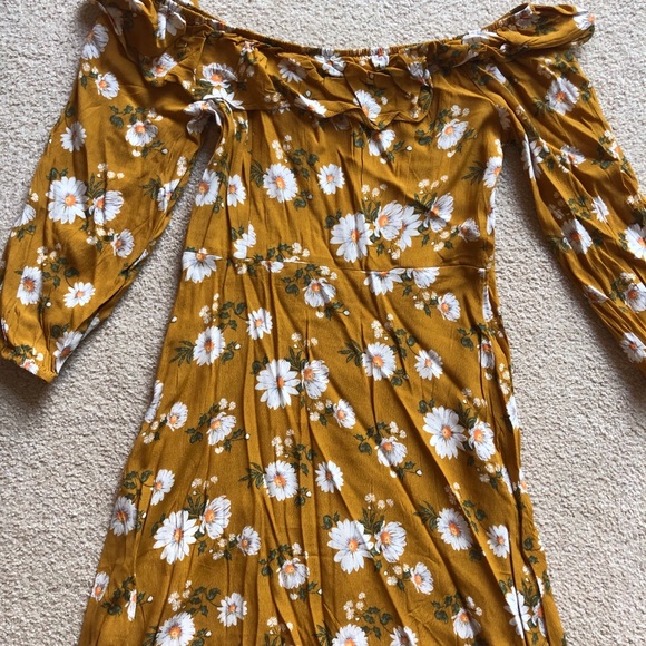 Forever 21 Golden Yellow Floral Off Shoulder Dress - Picture 9 of 10
